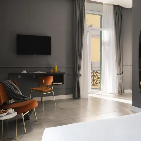 The Grey 4* Napoli