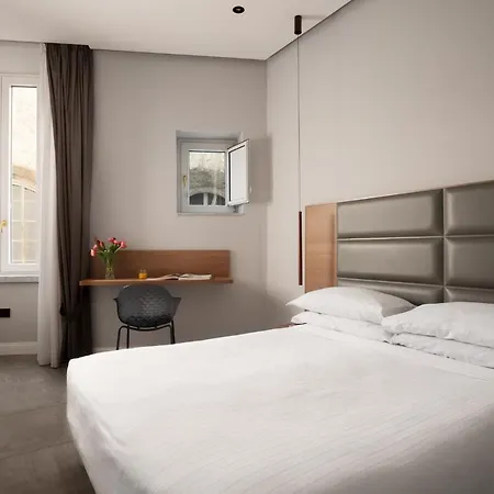 Affittacamere The Grey 4*