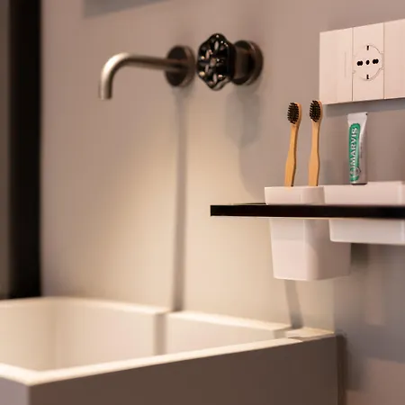 Affittacamere The Grey 4*